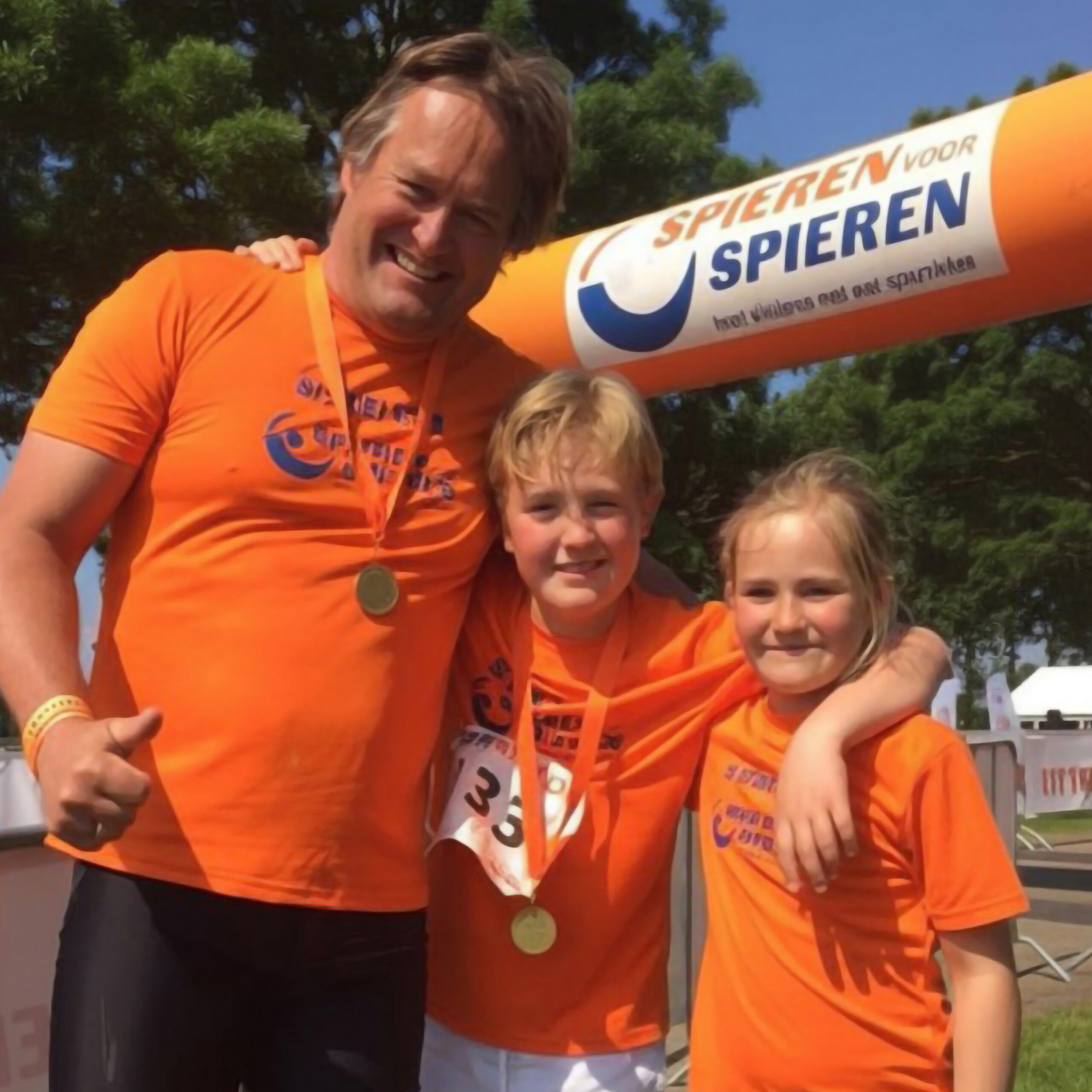 Floris with his father and sister